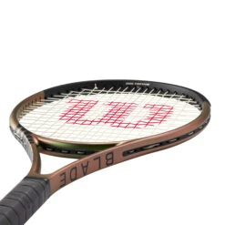Wilson Blade 104 V8 Testschläger Racchette Test 18 Wilson Blade 104 V8 Testschläger Racchette Test -Tennis Attrezzature Negozio 03695800 11